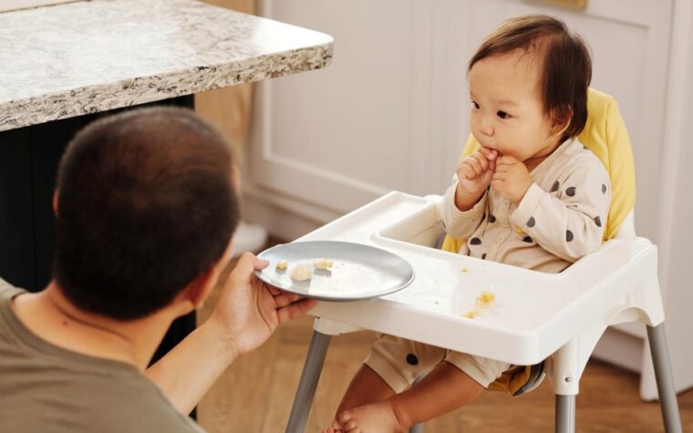 Alimentación complementaria bebé: cuándo empezar