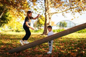 Otoño y virus respiratorios: 12 consejos de pediatras para prevenir enfermedades en chicos